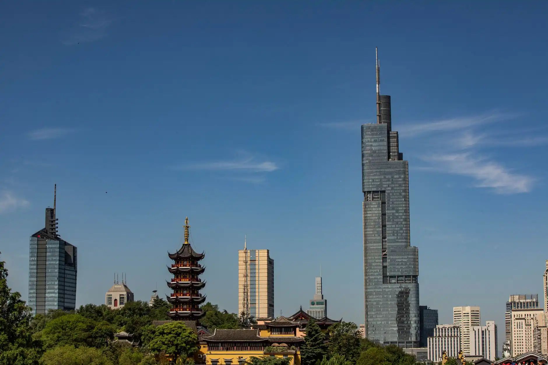 晋江皮肤管理新趋势：磁灶镇寒冰美容解读2024年面部护理技术要点