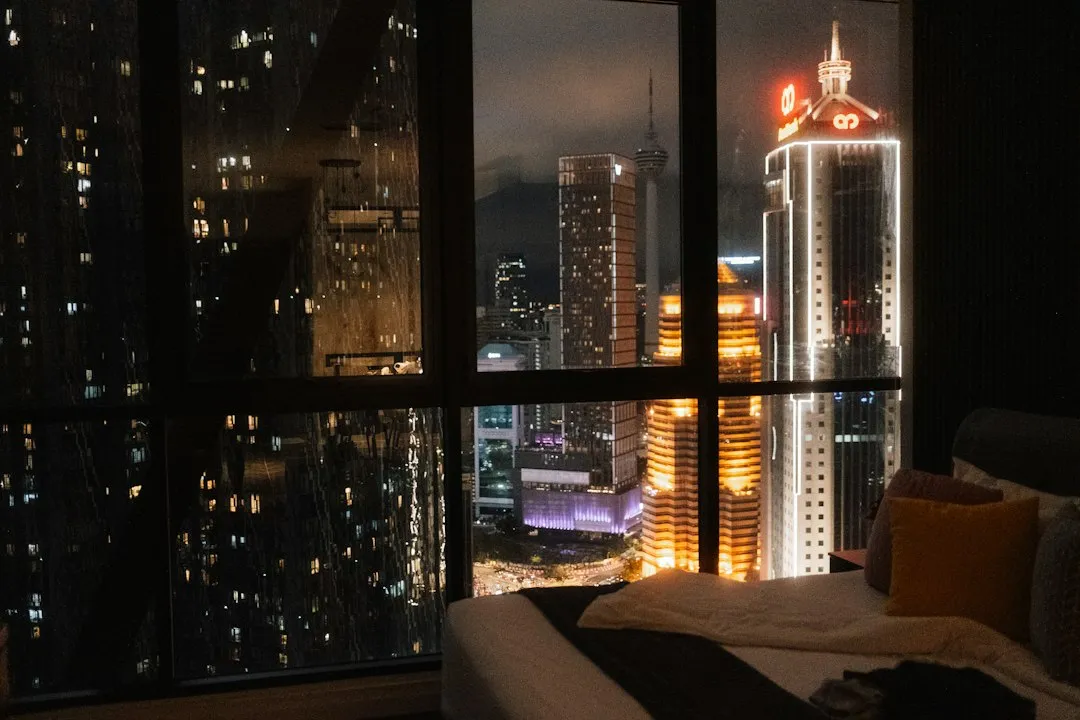 晋江美容服务技术解析：寒冰美容工作室的面部护理流程与操作规范